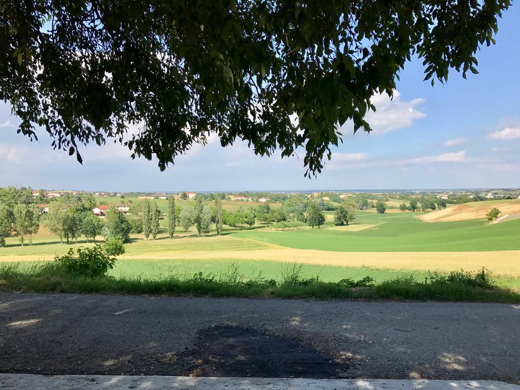 לינה וארוחת בוקר Rosignano Monferrato Cascina Manu מראה חיצוני תמונה